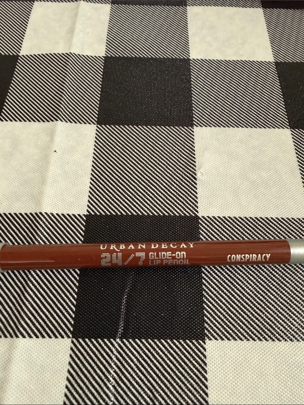 Urban Decay 24/7 Glide-On Lip Pencil in Conspiracy Brown BRAND NEW!